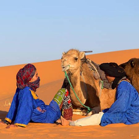 Desert Berber Fire Camp メルズーガ エクステリア 写真